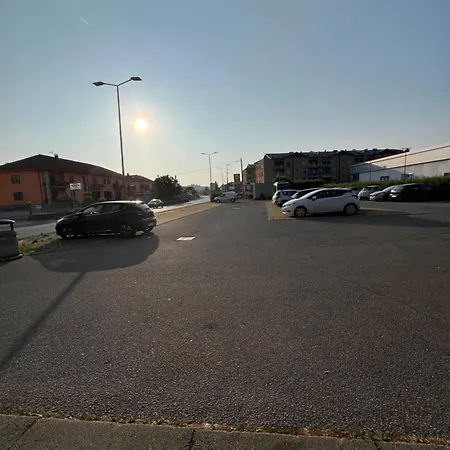 Tomati's House דירה אלבה