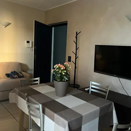 Tomati's House דירה *