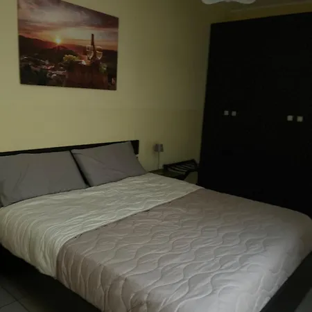 Tomati's House דירה *