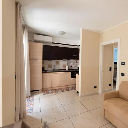 Tomati's House Άλμπα