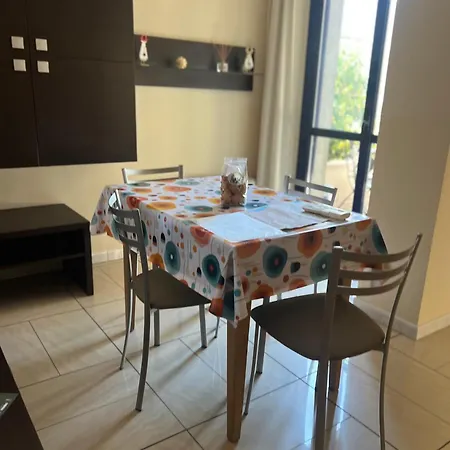 Tomati's House Apartment