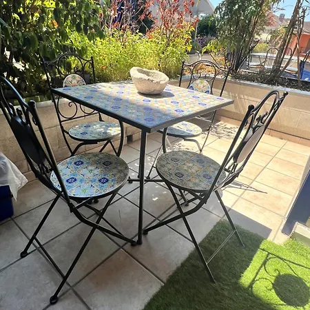 Tomati's House Apartment
